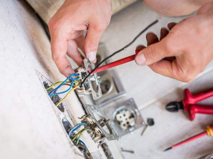 Une réparation rapide et efficace de toute panne électrique